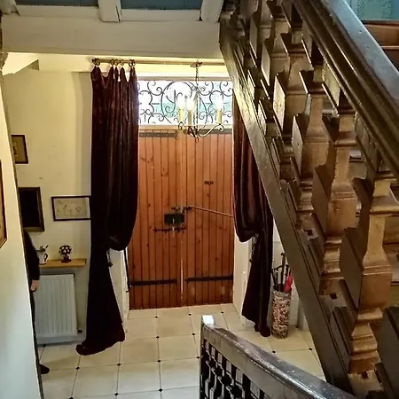 Maison Luroa , 